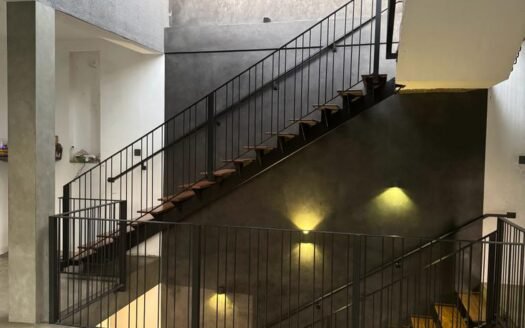 LUXURY 2-STORY HOUSE IN THALAWATHUGODA