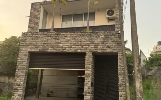 LUXURY 2-STORY HOUSE IN THALAWATHUGODA